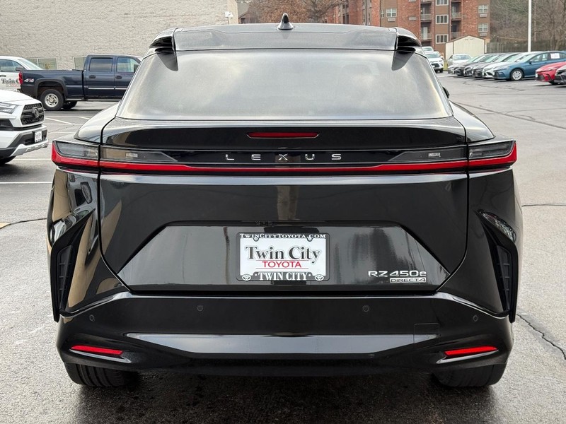 Lexus RZ Vehicle Image 5