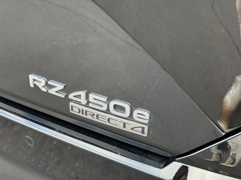 Lexus RZ Vehicle Image 6