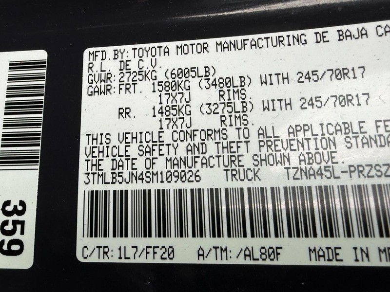 Toyota Tacoma 4WD Vehicle Image 22