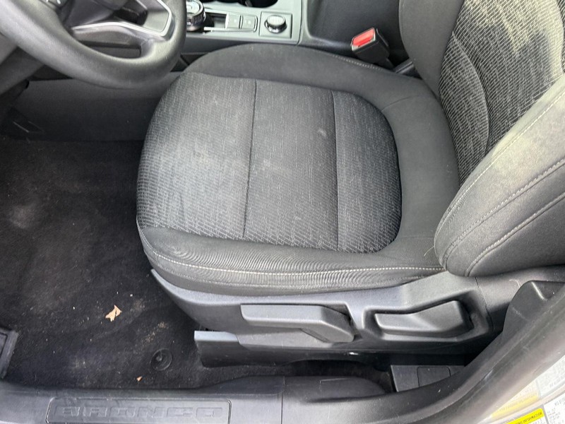 Ford Bronco Sport Vehicle Full-screen Gallery Image 15