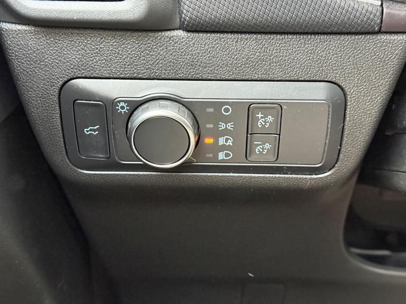 Ford Bronco Sport Vehicle Full-screen Gallery Image 16