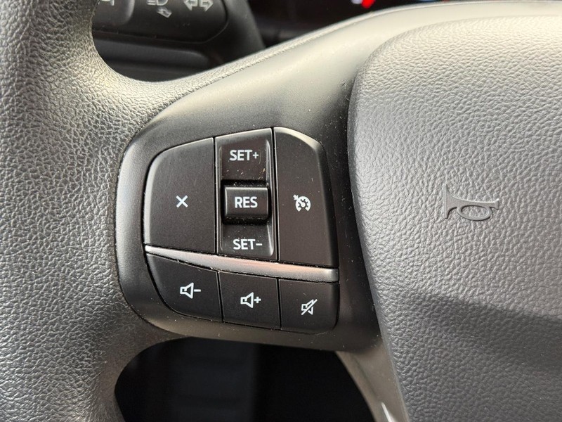 Ford Bronco Sport Vehicle Full-screen Gallery Image 17