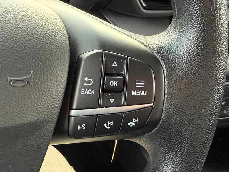 Ford Bronco Sport Vehicle Full-screen Gallery Image 18