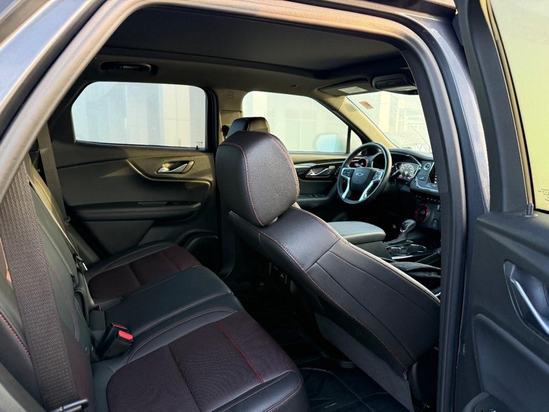 Chevrolet Blazer Vehicle Full-screen Gallery Image 11