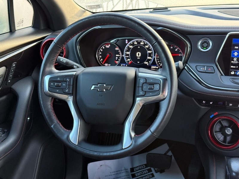 Chevrolet Blazer Vehicle Full-screen Gallery Image 13