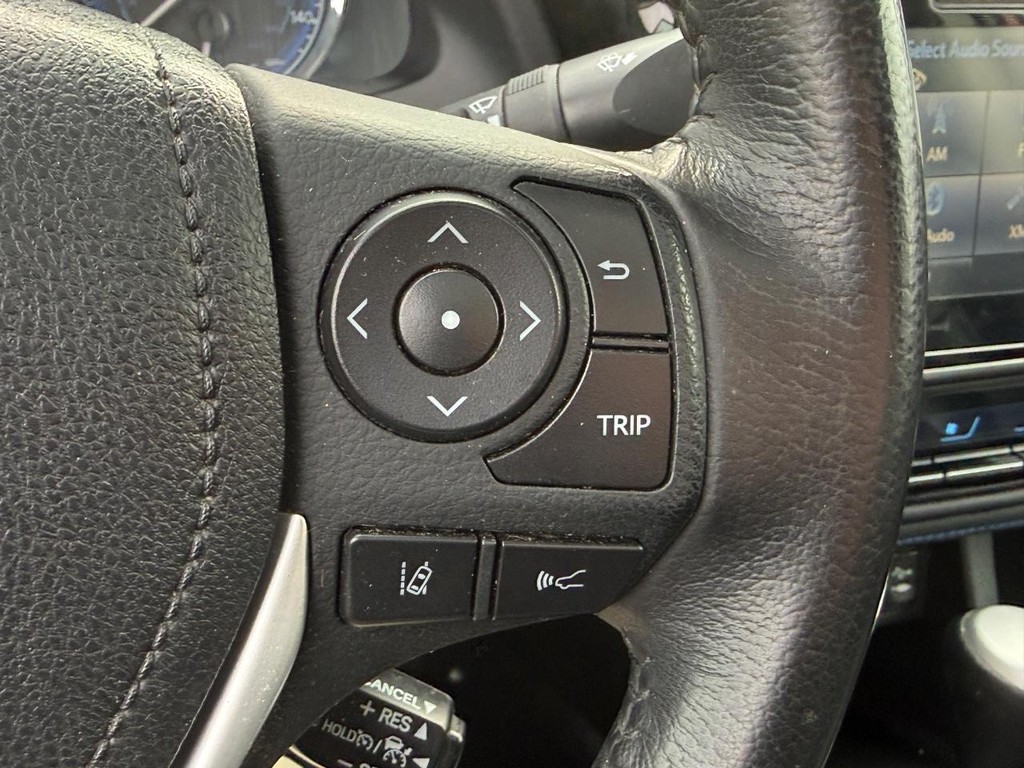 Toyota Corolla Vehicle Image 19