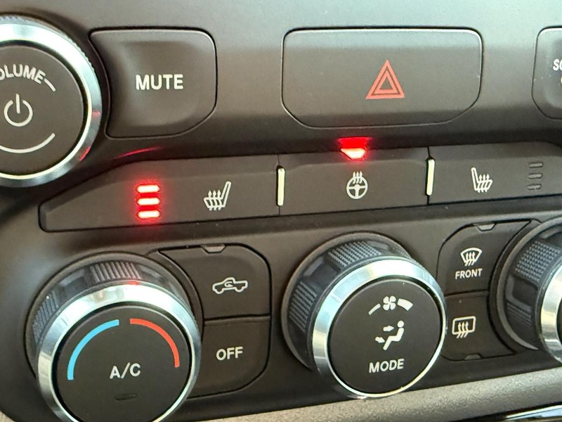 Ram 1500 Vehicle Image 23