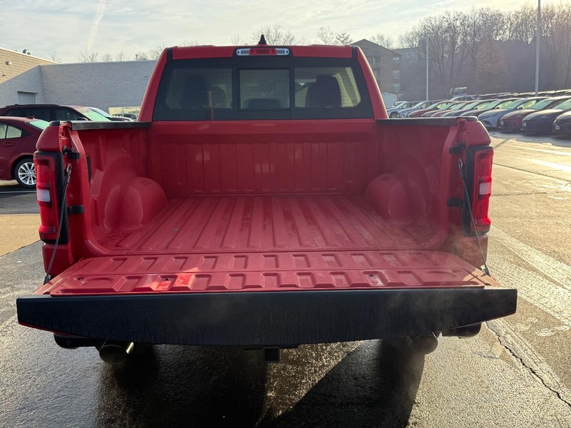 Ram 1500 Vehicle Image 4