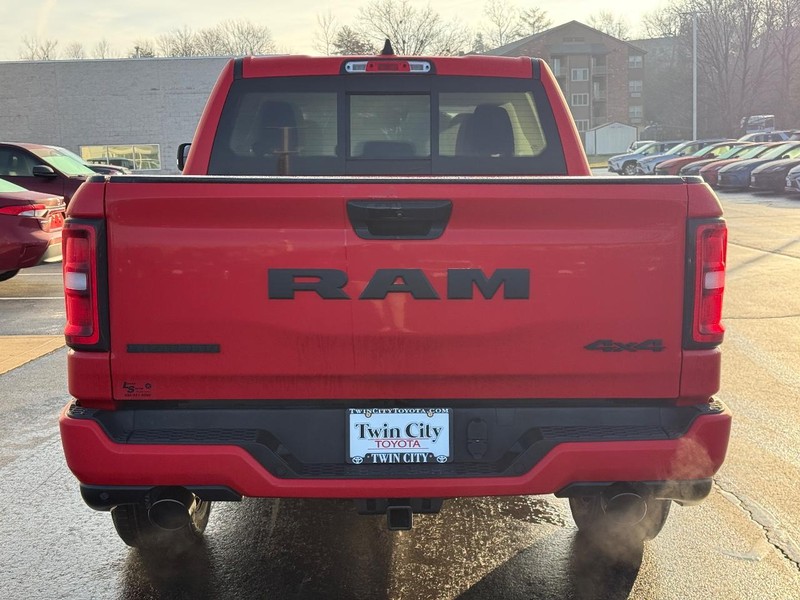 Ram 1500 Vehicle Image 5