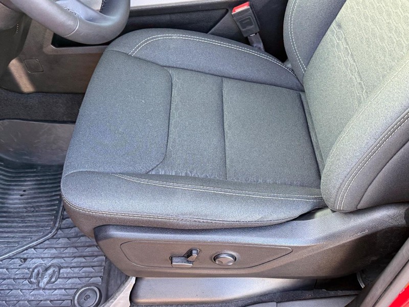 Ram 1500 Vehicle Image 15