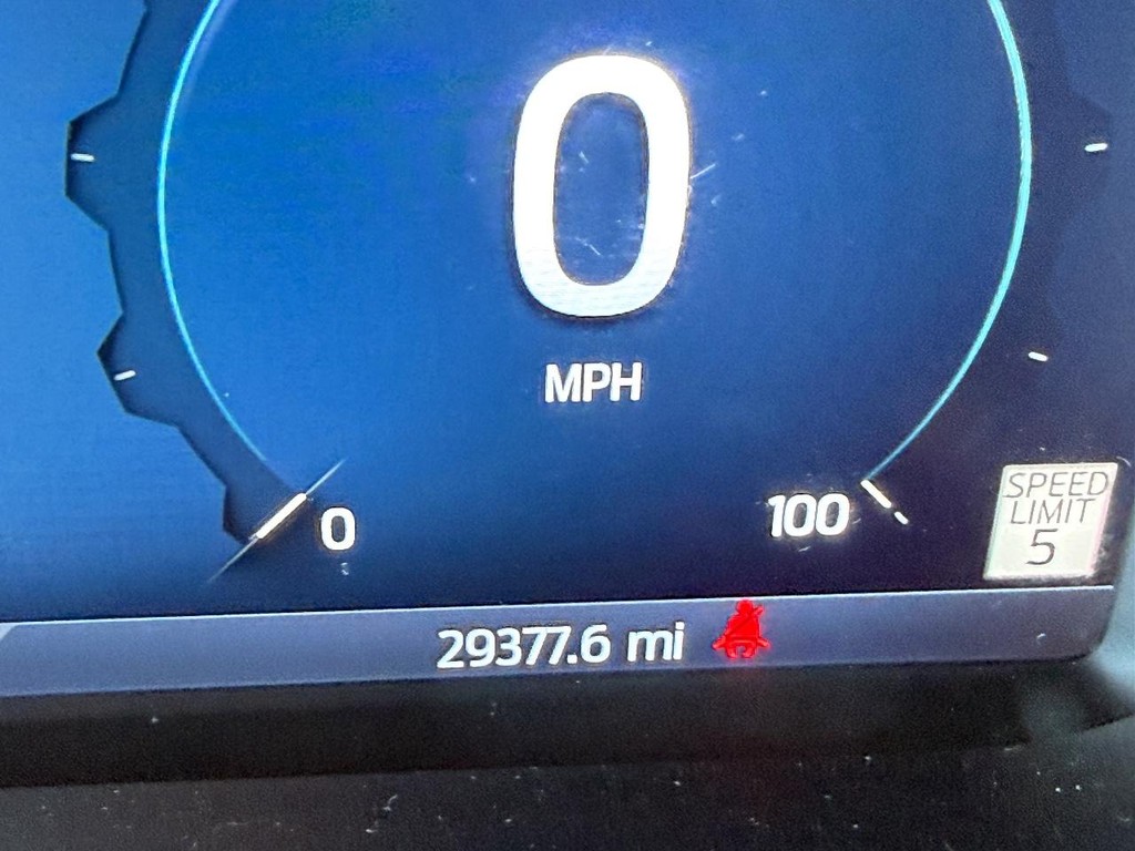 Ford Super Duty F-250 SRW Vehicle Image 21