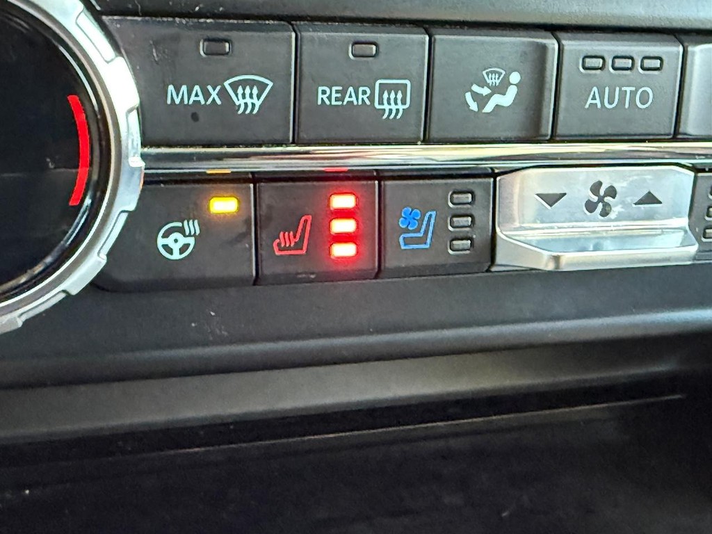 Ford Super Duty F-250 SRW Vehicle Image 23