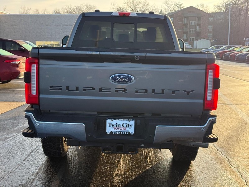 Ford Super Duty F-250 SRW Vehicle Image 5