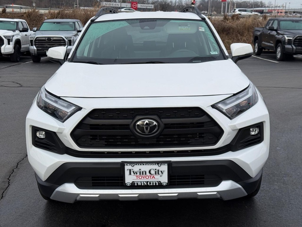 Toyota RAV4 Vehicle Image 10