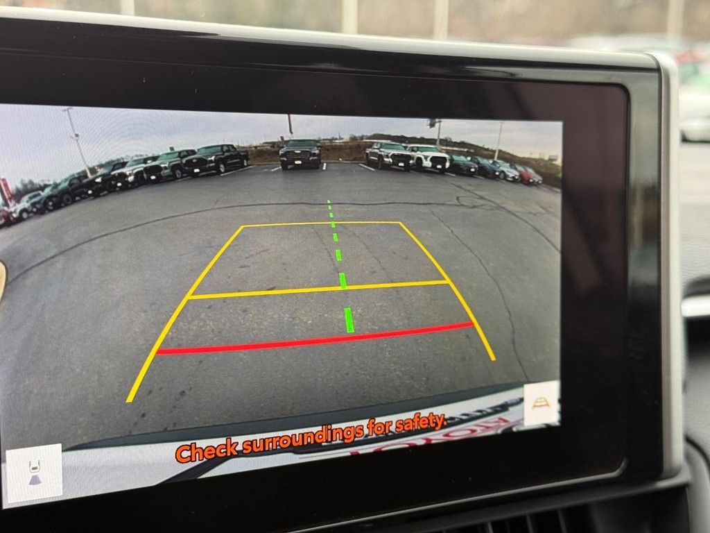 Toyota RAV4 Vehicle Image 21