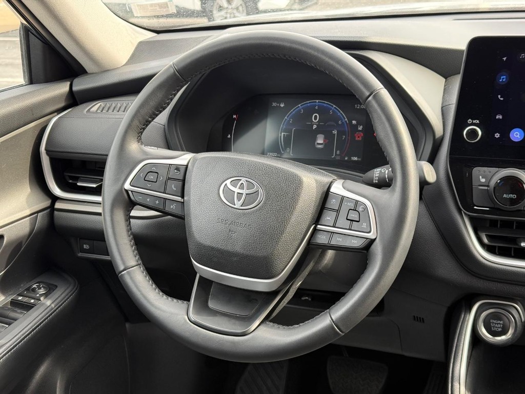 Toyota Grand Highlander Vehicle Image 14