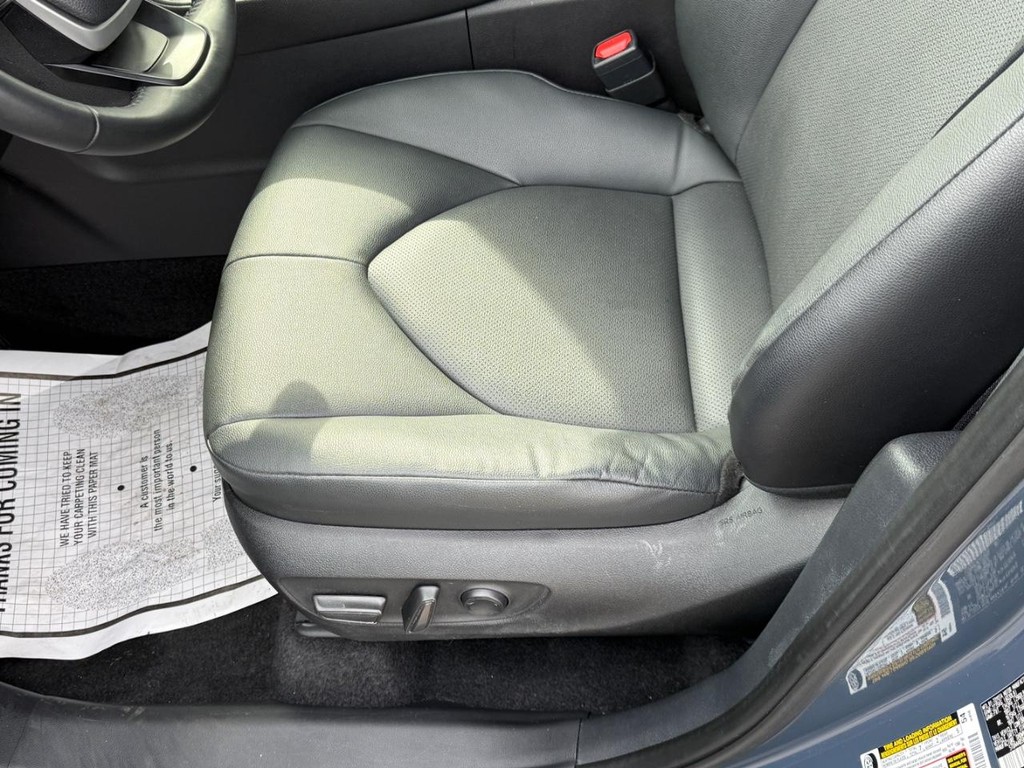 Toyota Grand Highlander Vehicle Image 17