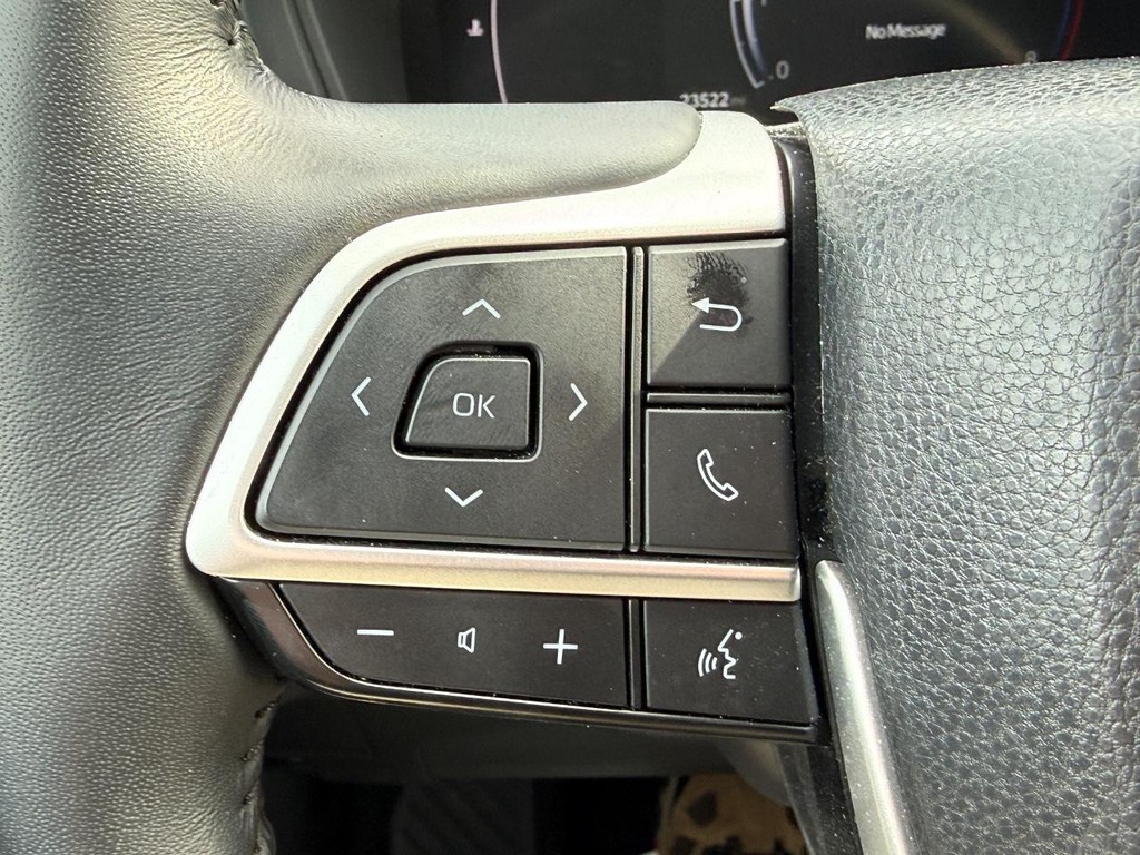 Toyota Grand Highlander Vehicle Image 18