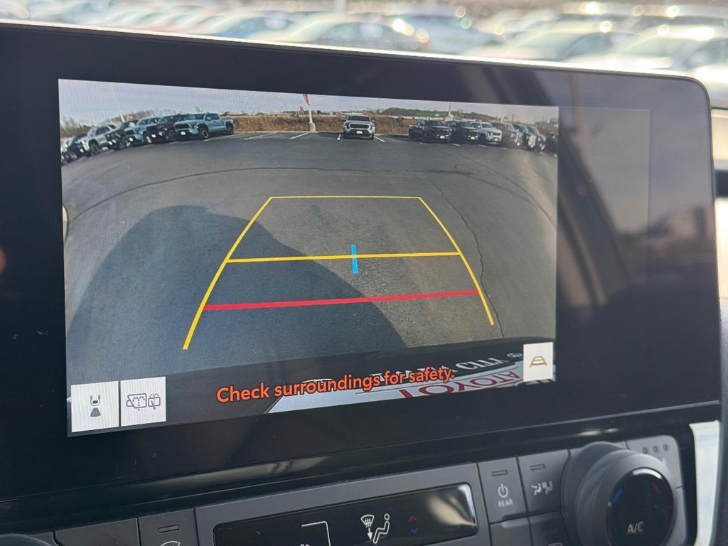 Toyota Grand Highlander Vehicle Image 21