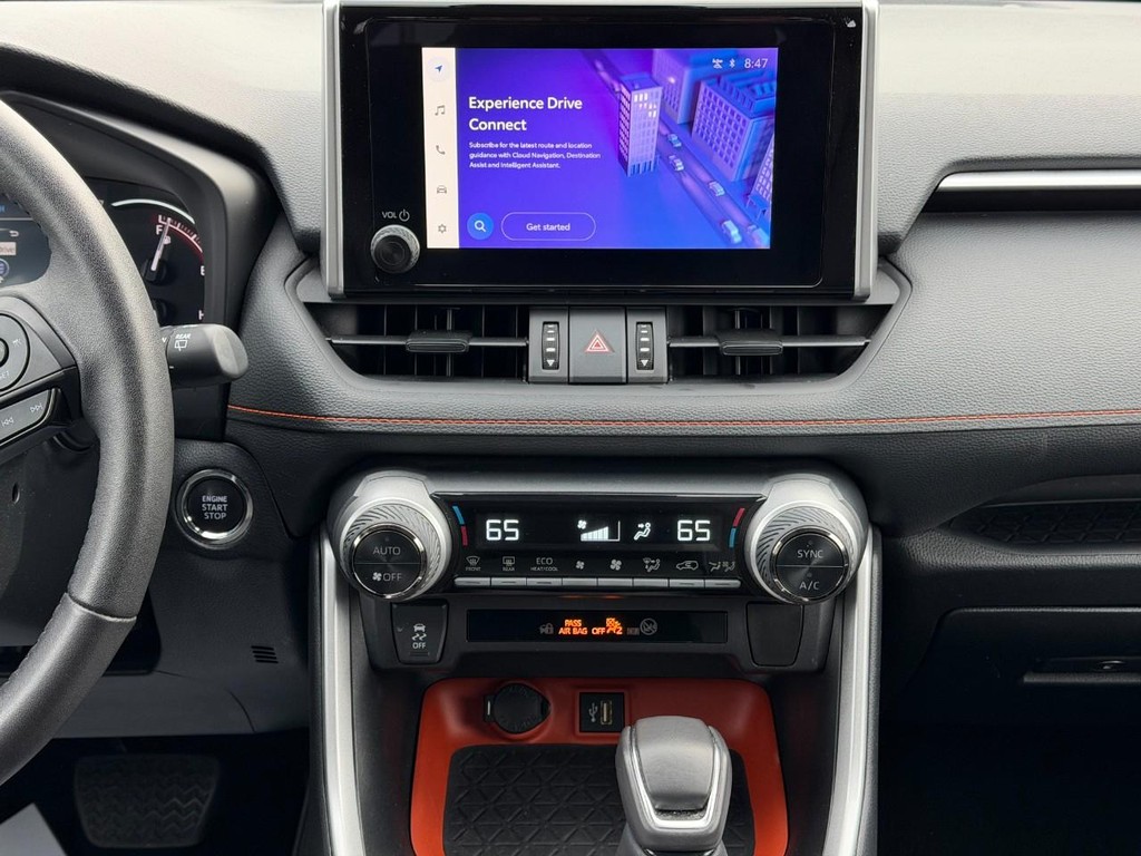 Toyota RAV4 Vehicle Image 11