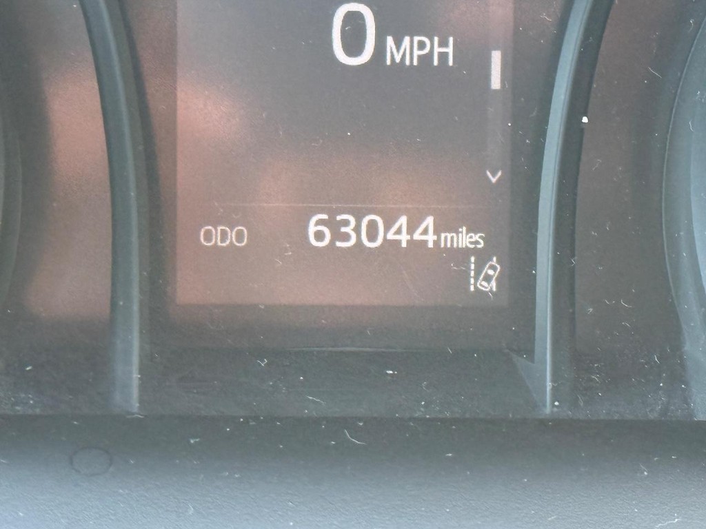 Toyota Camry Vehicle Image 19