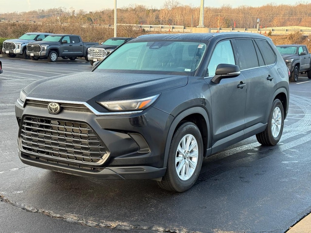 Toyota Grand Highlander Vehicle Image 9