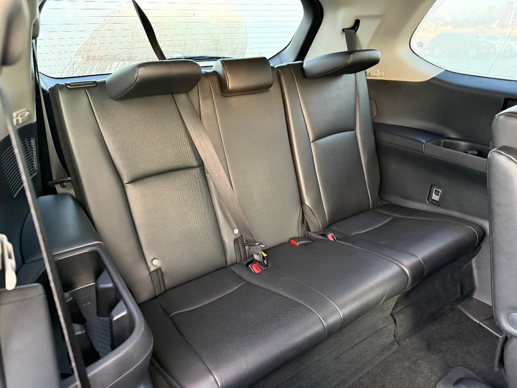 Toyota Grand Highlander Vehicle Image 11