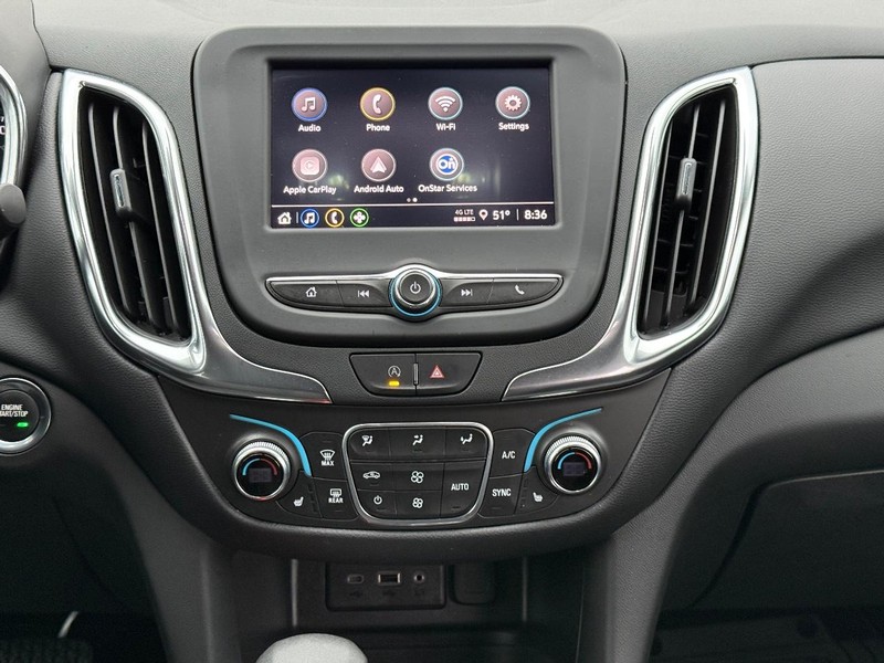 Chevrolet Equinox Vehicle Full-screen Gallery Image 13