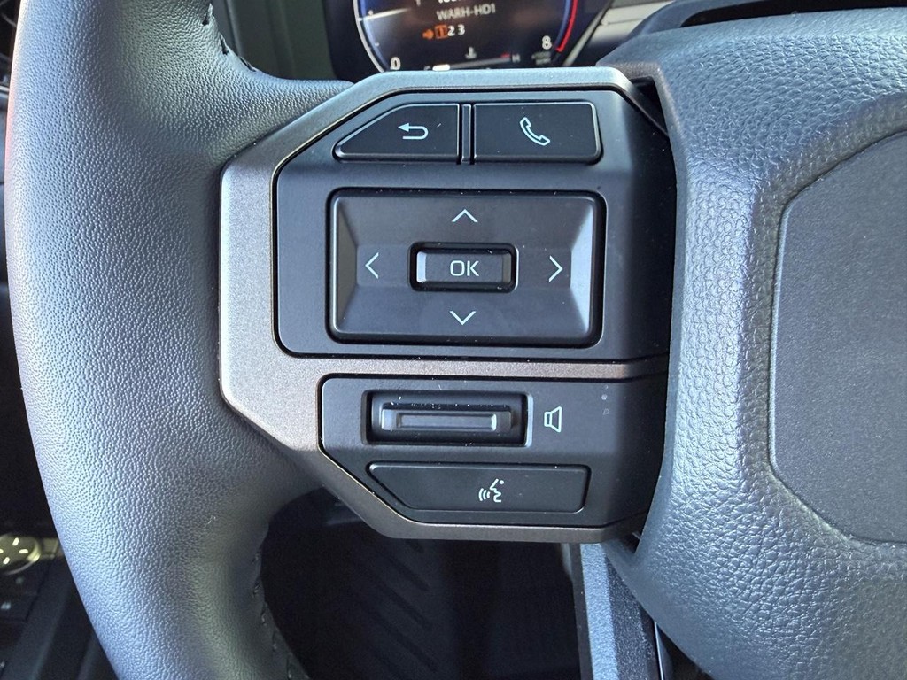 Toyota Land Cruiser Vehicle Image 17