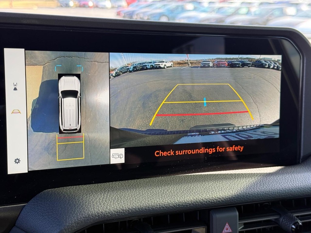 Toyota Land Cruiser Vehicle Image 21