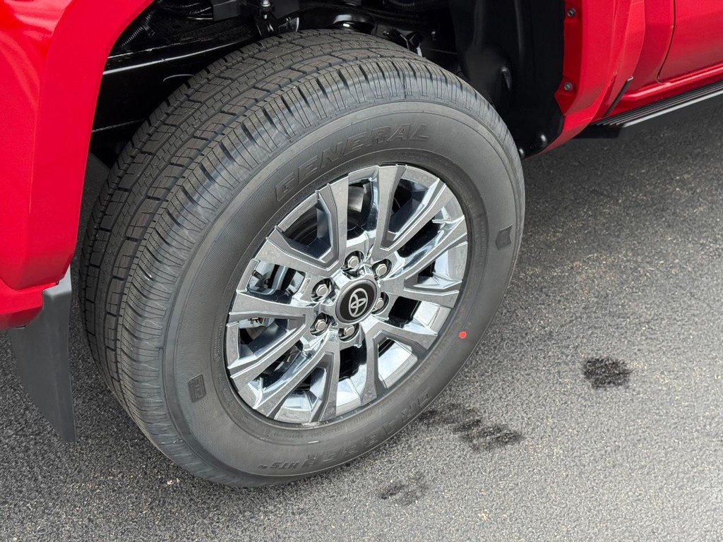 Toyota Tacoma 4WD Vehicle Image 4