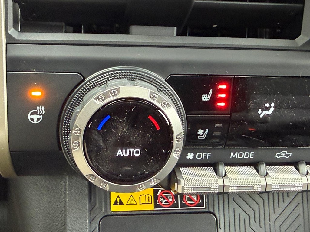 Toyota Tacoma 4WD Vehicle Image 17