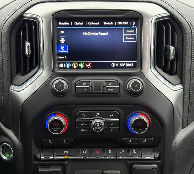 Chevrolet Silverado 1500 LTD Vehicle Full-screen Gallery Image 15