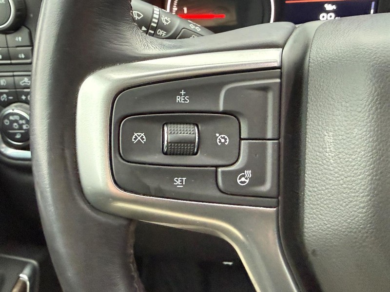 Chevrolet Silverado 1500 LTD Vehicle Full-screen Gallery Image 19