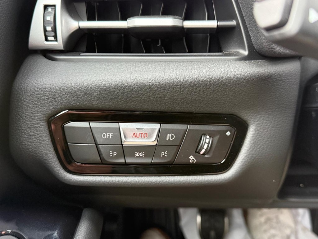 Toyota GR Supra Vehicle Image 19