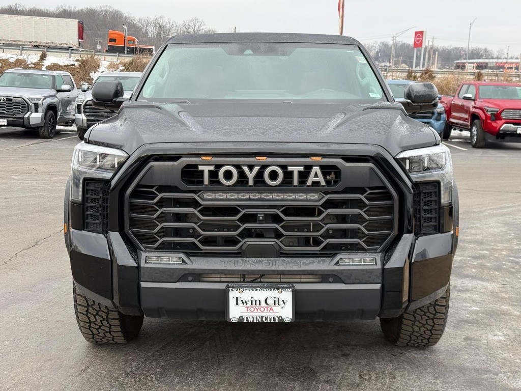 Toyota Tundra 4WD Vehicle Image 10