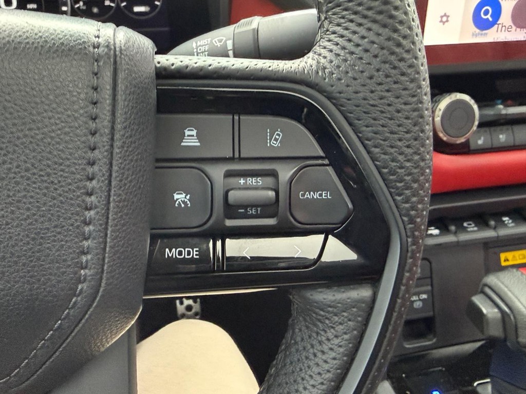 Toyota Tundra 4WD Vehicle Image 21