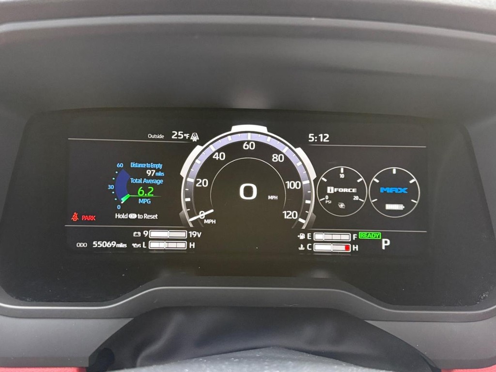 Toyota Tundra 4WD Vehicle Image 22