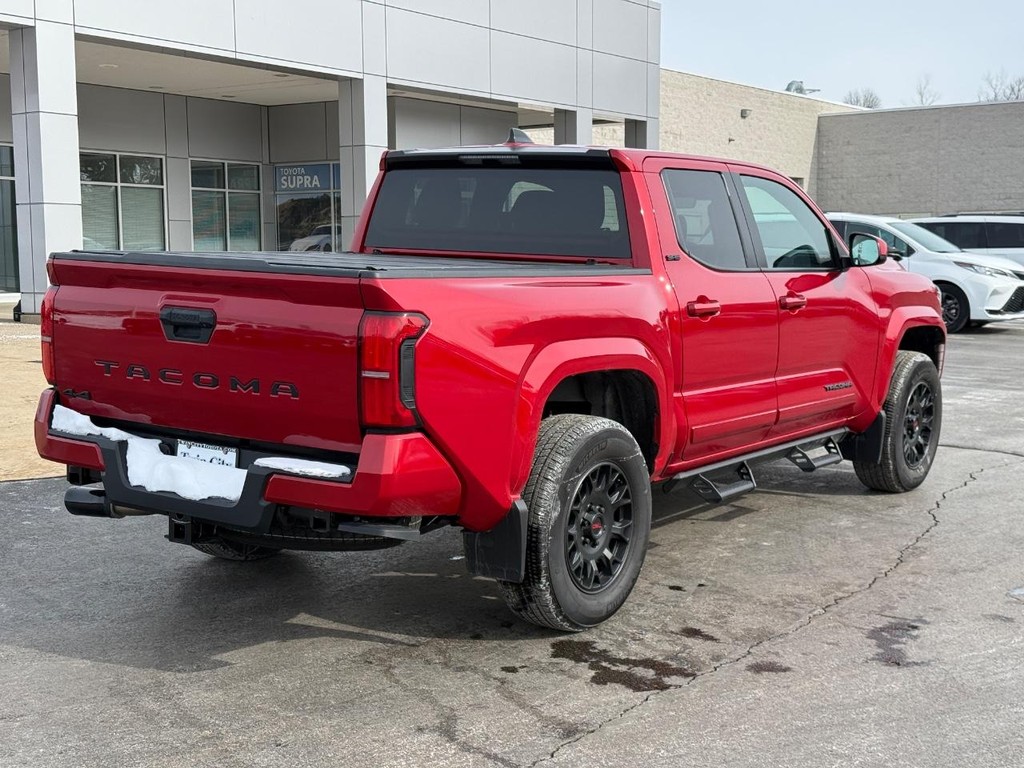 Toyota Tacoma 4WD Vehicle Image 3