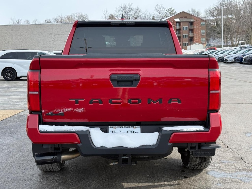 Toyota Tacoma 4WD Vehicle Image 5