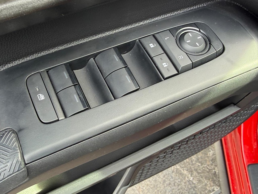 Toyota Tacoma 4WD Vehicle Image 15