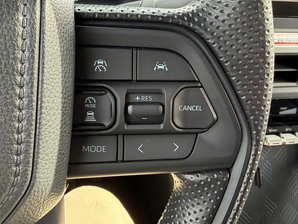 Toyota Tacoma 4WD Vehicle Image 18