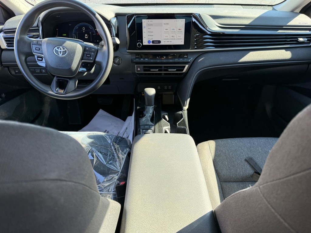 Toyota Camry Vehicle Image 12