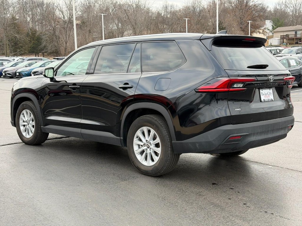 Toyota Grand Highlander Vehicle Image 6