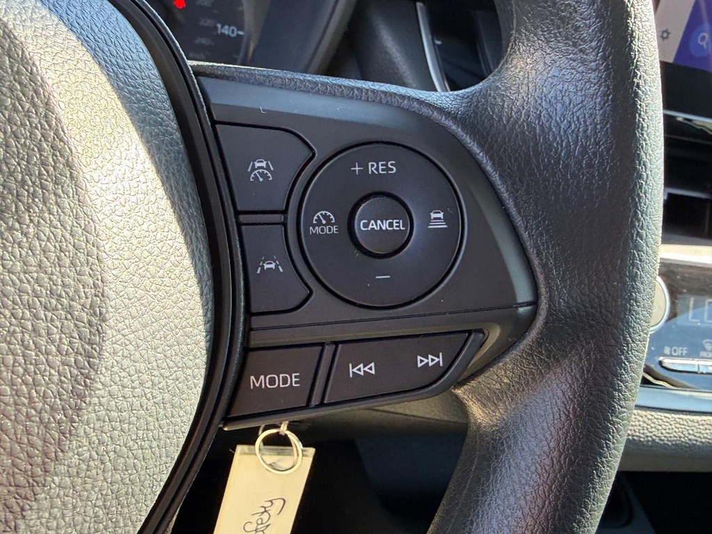 Toyota Corolla Vehicle Image 18