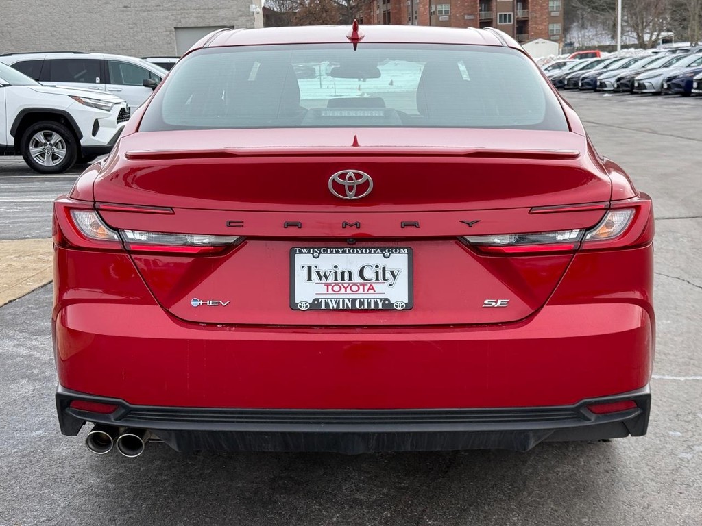 Toyota Camry Vehicle Image 5