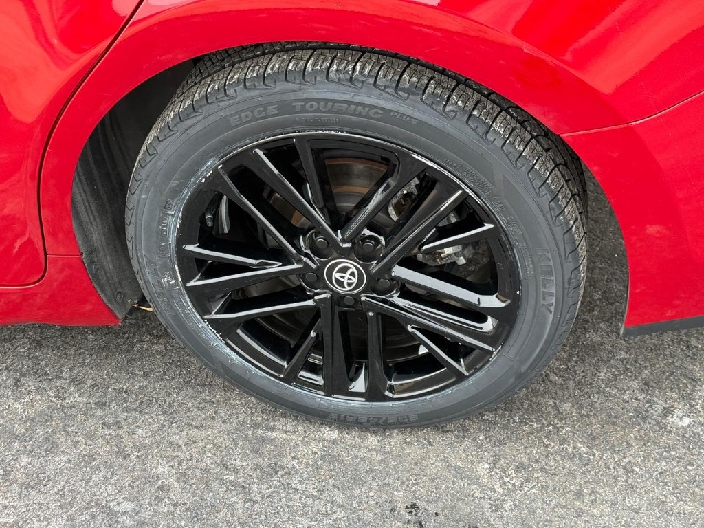 Toyota Camry Vehicle Image 8