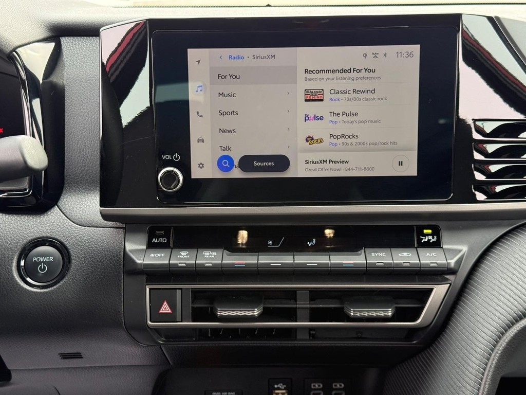 Toyota Camry Vehicle Image 14