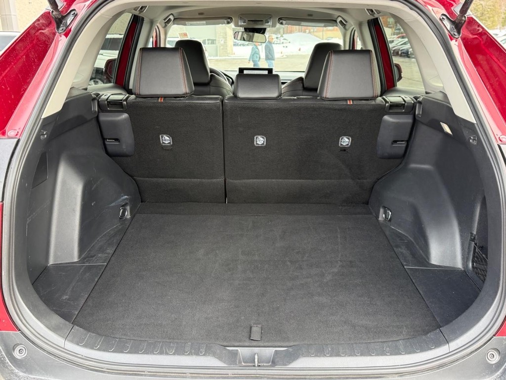 Toyota RAV4 Vehicle Image 4