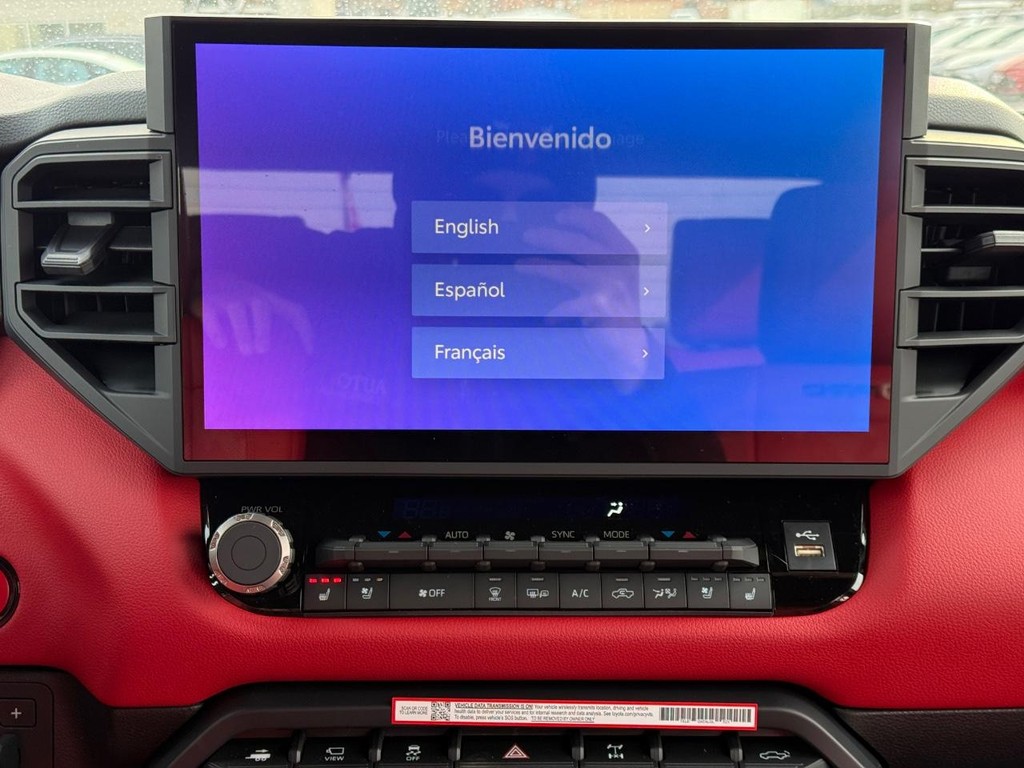 Toyota Tundra 4WD Vehicle Image 8